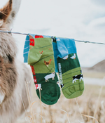 Load image into Gallery viewer, Women's Crew Socks - Barnyard Scene