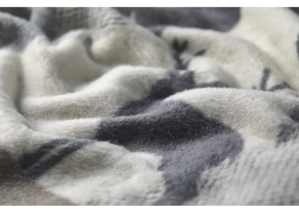 Fussenegger Throw - Savona Velour Mtns Modern 200x150cm