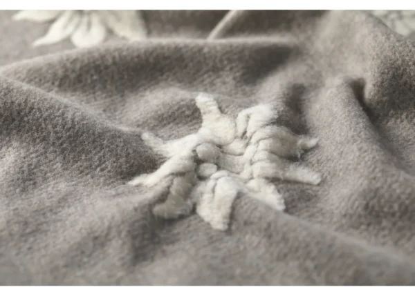 Fussenegger Throw - Carla Plaid “Edelweiß” Smoke 200x135cm