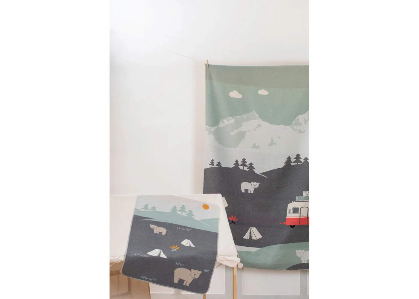 Fussenegger Baby Blanket - JUWEL Camping Bears 90x70cm