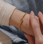 Load image into Gallery viewer, A Littles &amp; Co. Bracelet - Always My Sister | Gold

