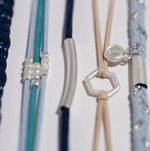Load image into Gallery viewer, Hair Tie Bracelet - Dream Md s/5
