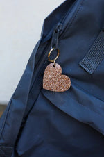 Load image into Gallery viewer, Glitter Keychain - Heart
